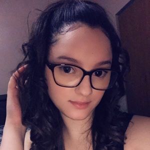 Meet your Posher, Jesebal